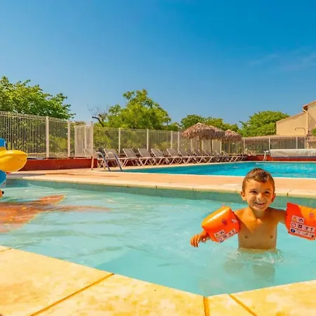 Avec Climatisation - 4 Pers. - Api-1-52-2759 Camping *
